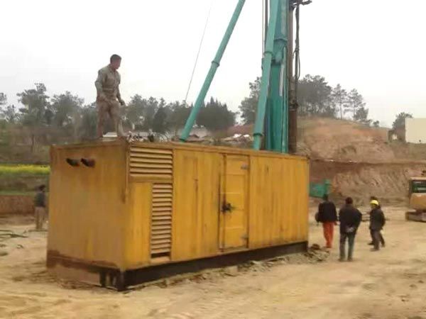 伊吾如何判断水冷式机油散热器密封件是否需要更换?